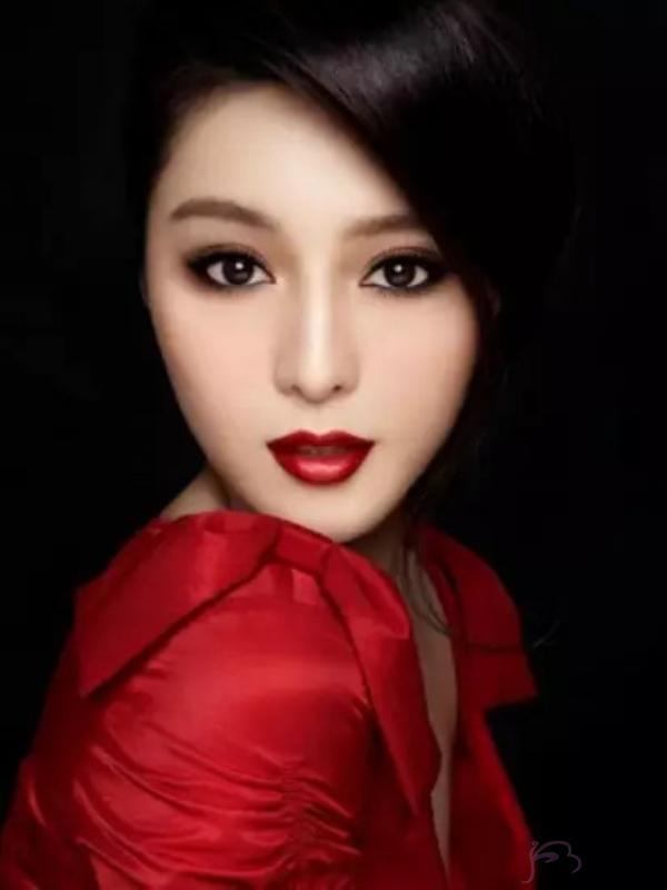 2019中国明星 排行_赵绛波主任畅谈 摒弃千篇一律 V 型脸,适合自己的最迷